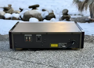 SONY CDP- X559Es