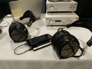 AUDEZE LCD MX-4 -  org. balení