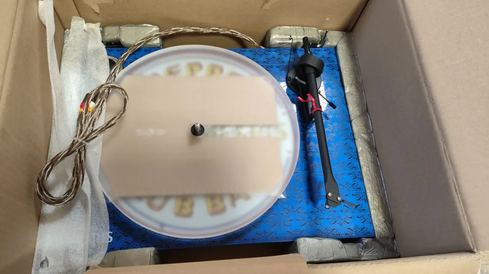 Pro-Ject Essential III Sgt. Pepper's Drum