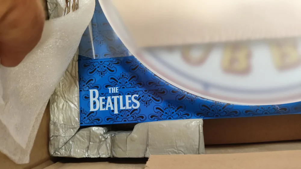 Pro-Ject Essential III Sgt. Pepper's Drum