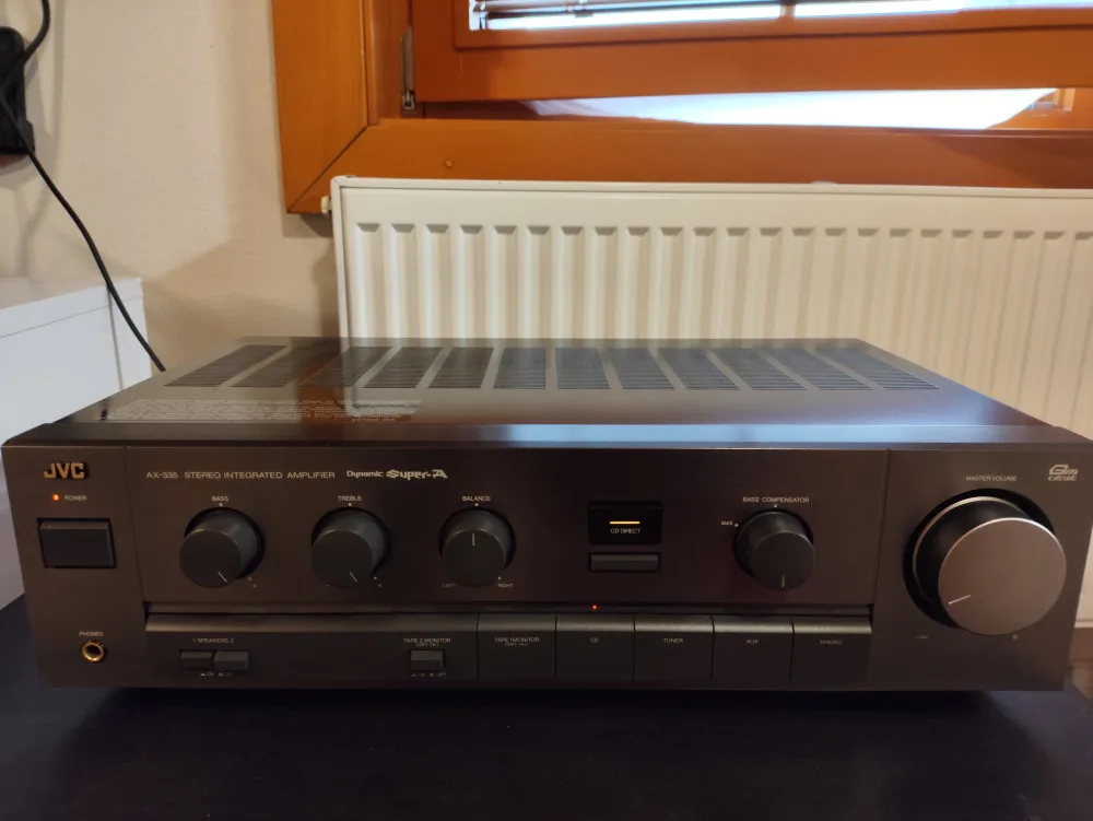 JVC AX-335 (Titan)