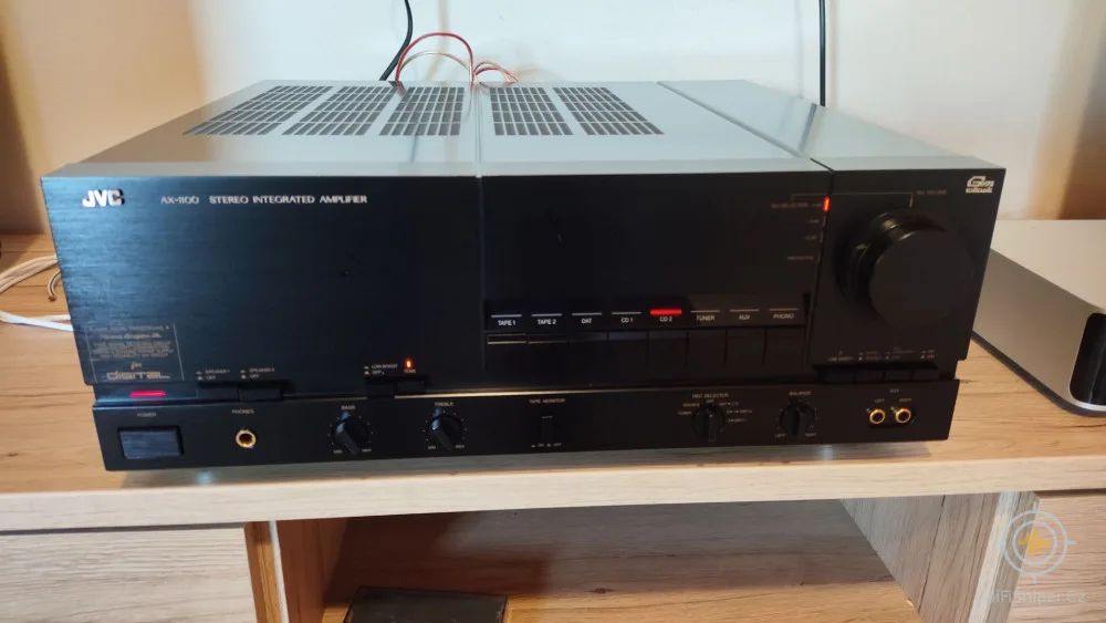JVC AX-1100