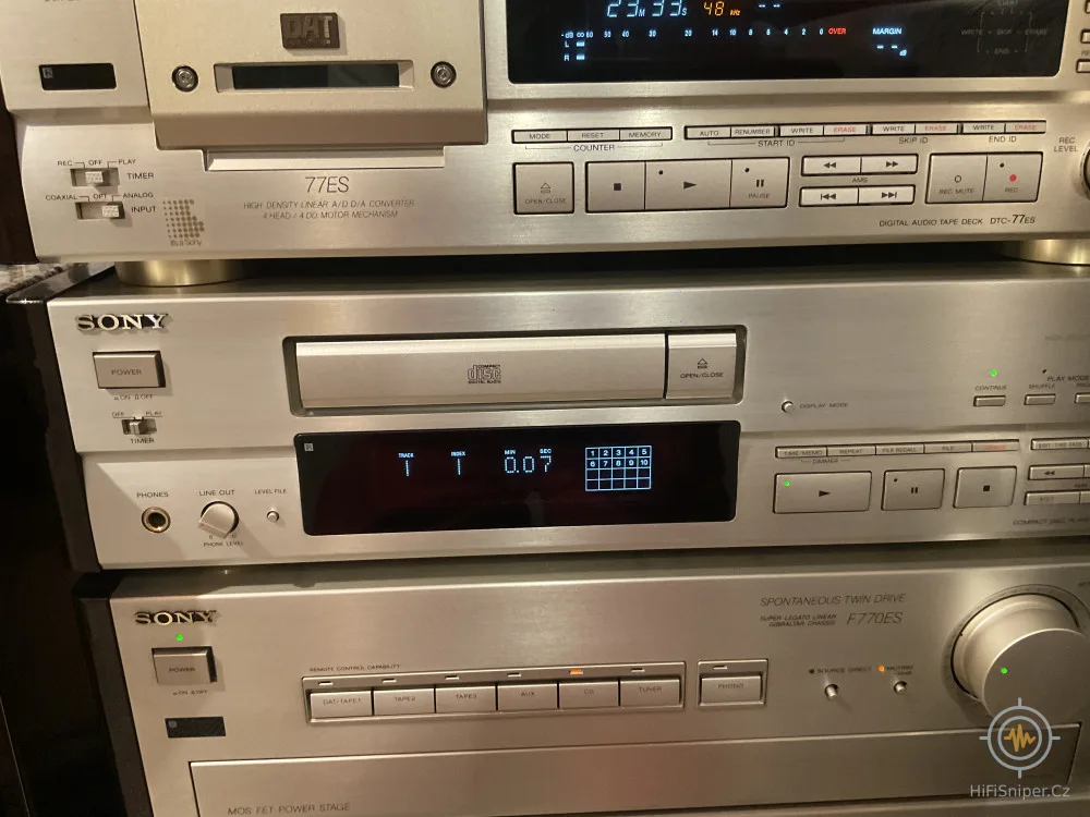 Sony CDP-X559Es Champagne