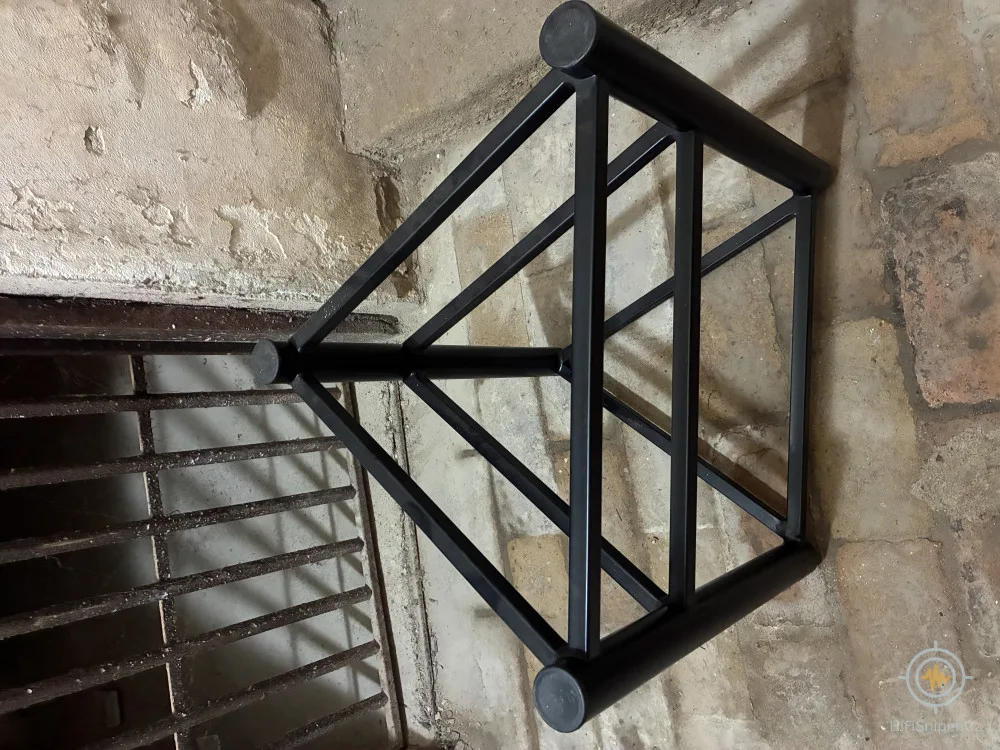 DIY Stojan na HI-FÍ