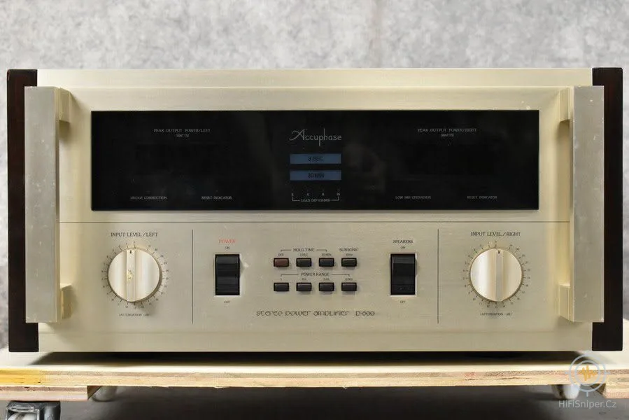Accuphase P-600
