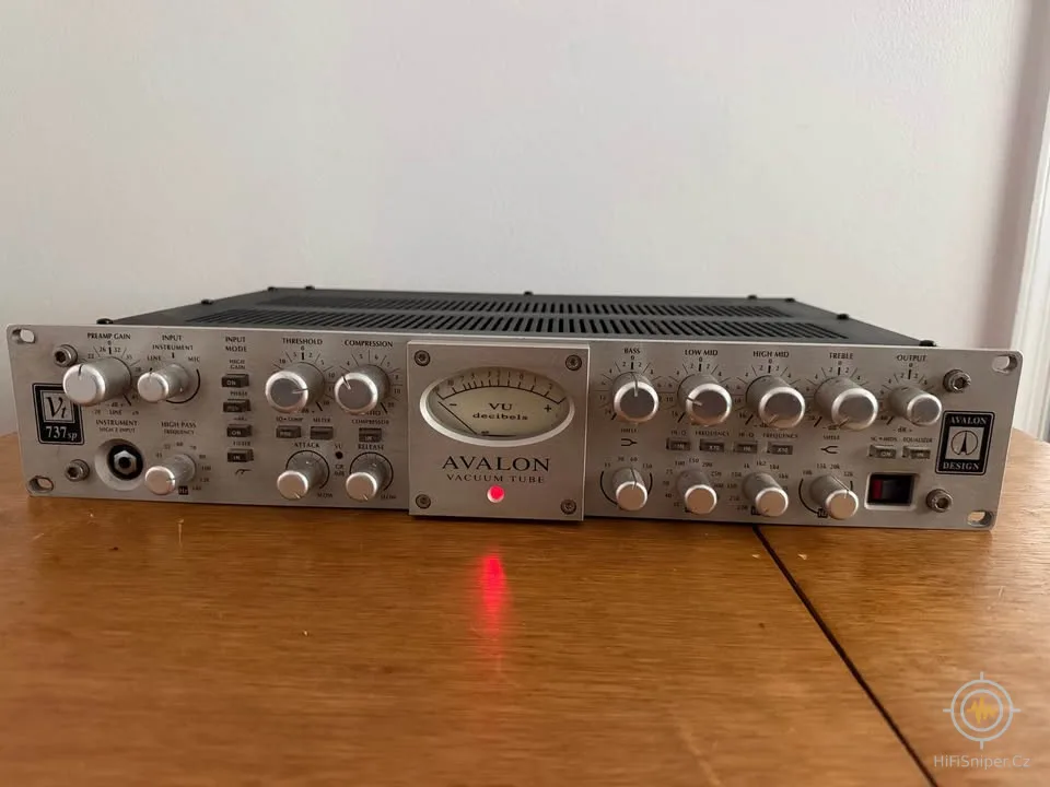 Avalon 737