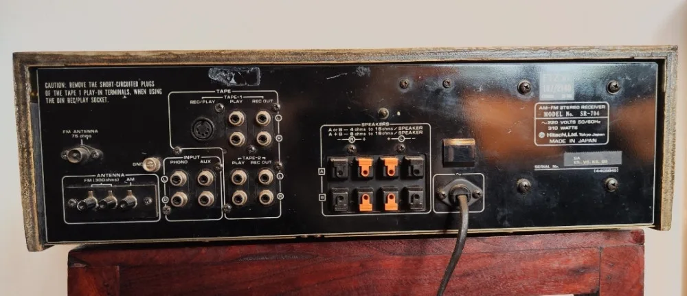 Hitachi SR 704