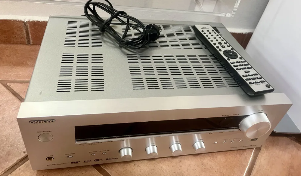 Onkyo TX-8150