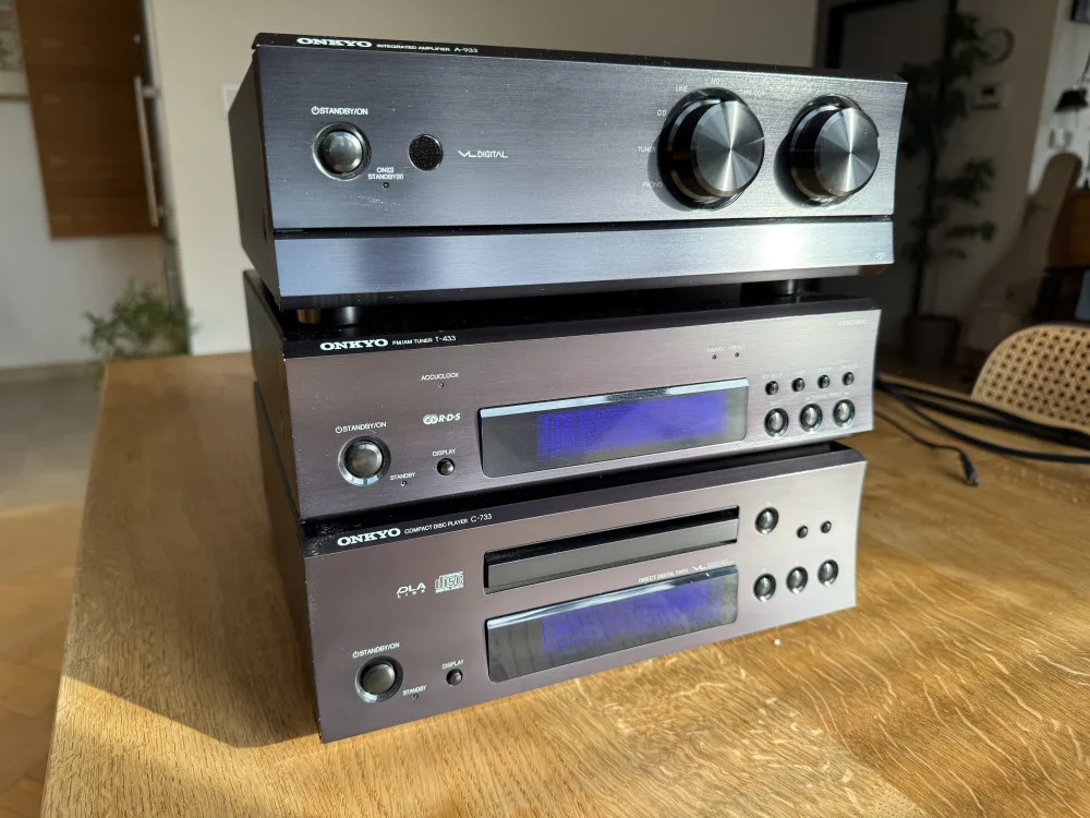 Onkyo A-933