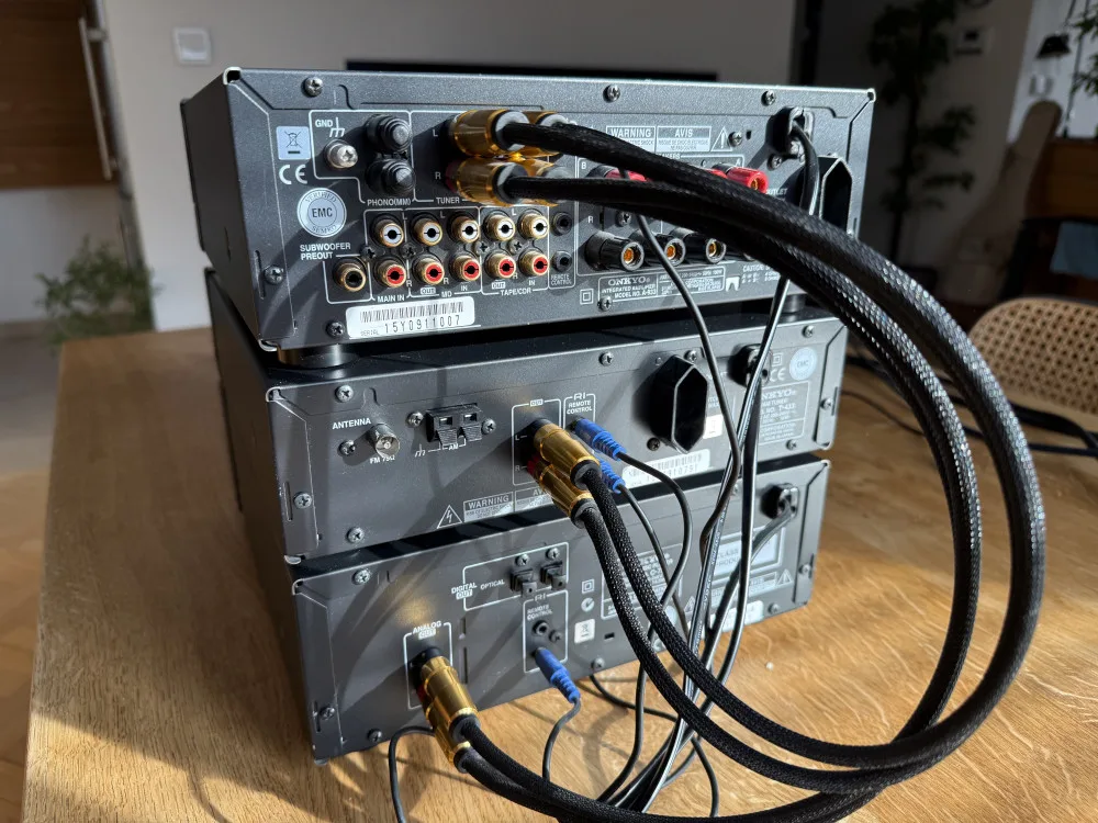 Onkyo A-933