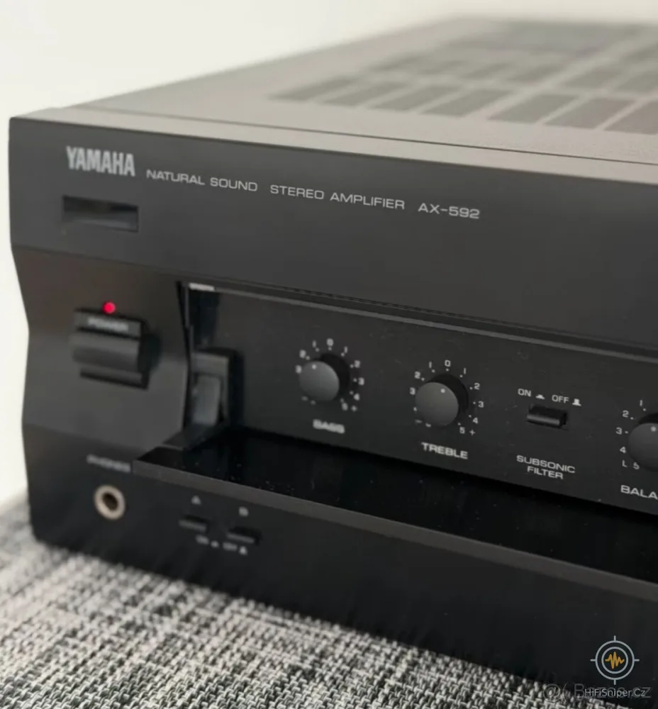 YAMAHA AX 592