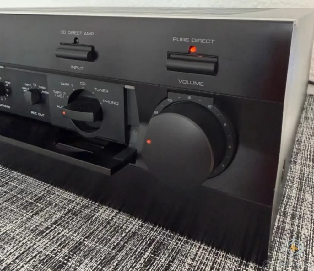 YAMAHA AX 592