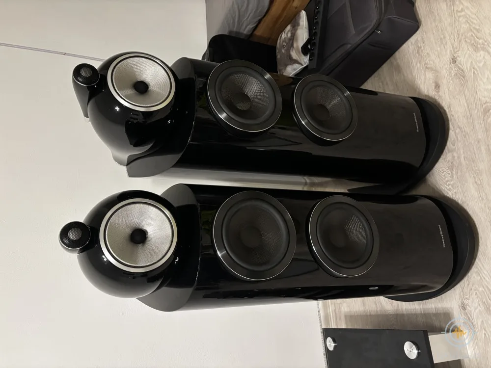 BOWERS & 802 D3 Sloupové Pasivní Reproduktory