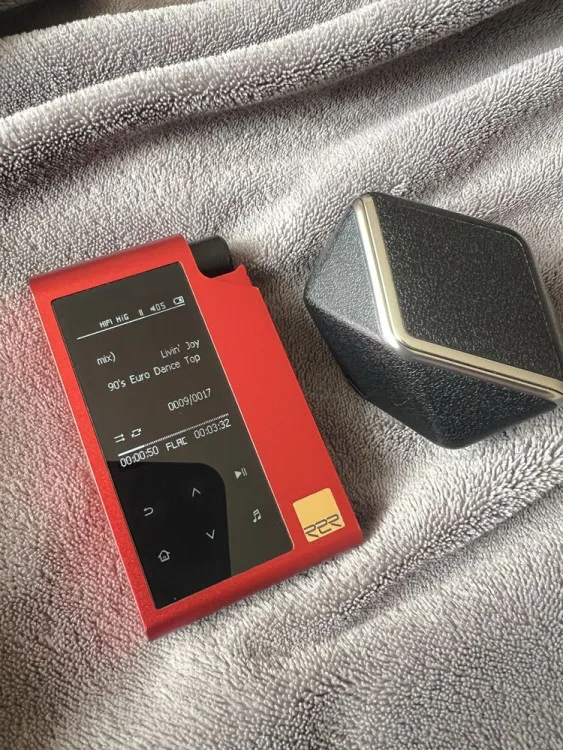 HiFiMan R2R2000 RED