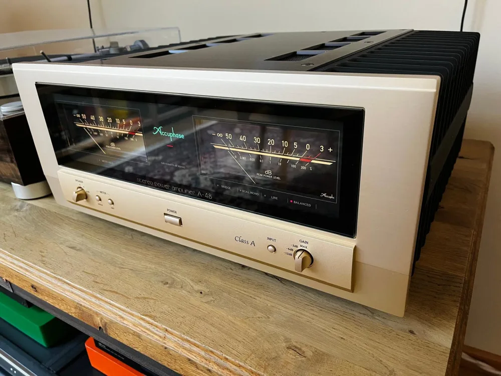 Accuphase Referencny koncovy stereo zosilnovac
