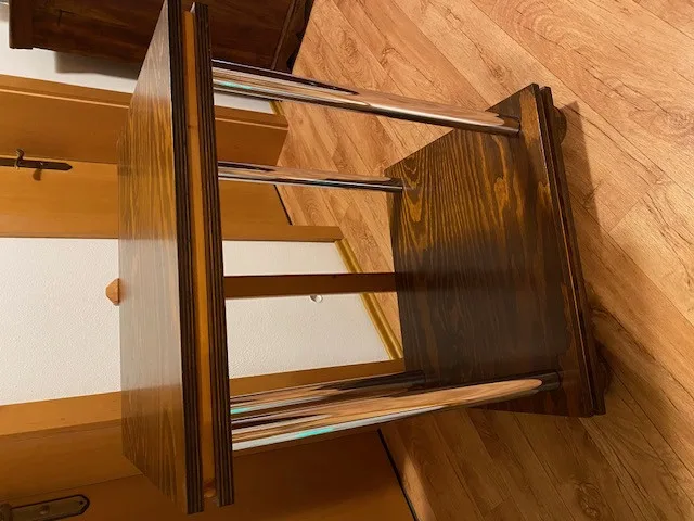 Sv Stolek na gramofon