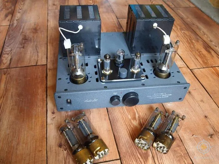 AUDIO LOT
