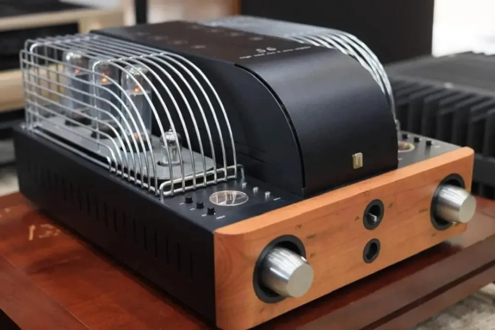 Unison Research S6 MkII
