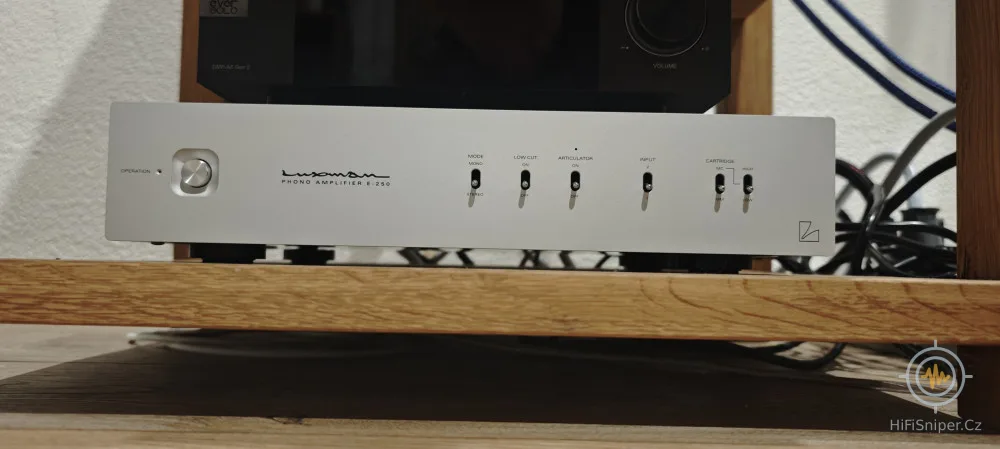 Luxman E 250
