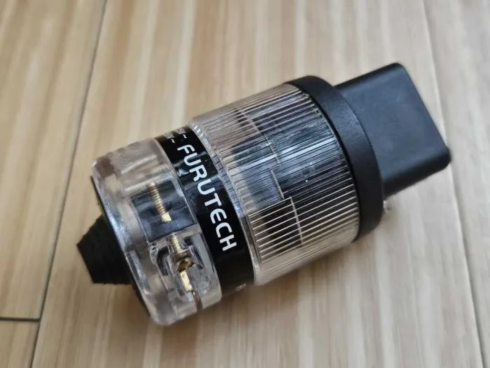 Furutech FI-32(R)