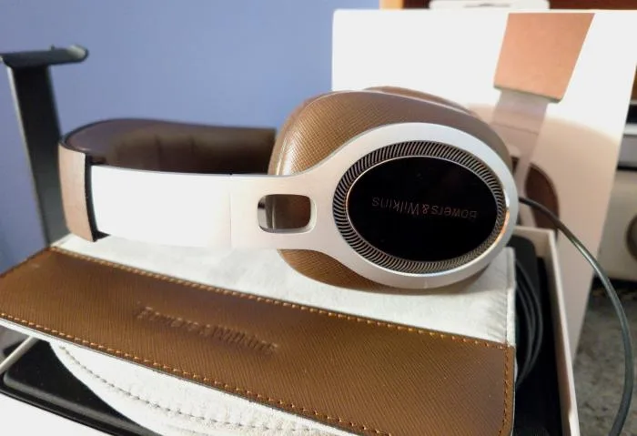 Bowers & Wilkins P9 Signature – Bowers & Wilkins P9 Signature