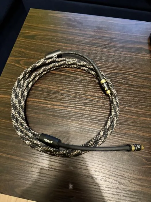 ViaBlue ™ NF-B subwoofer RCA kabel