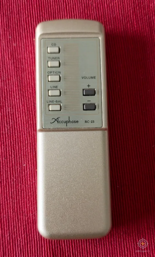 Accuphase E-213