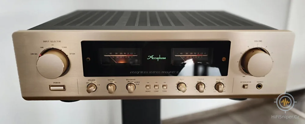 Accuphase E-213