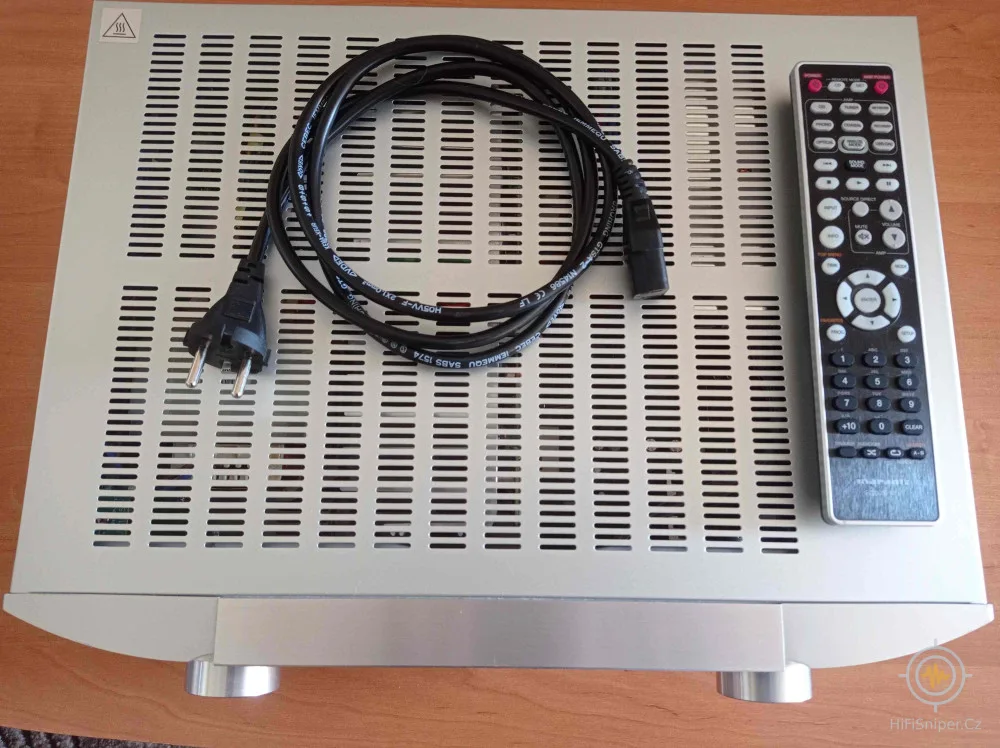 Marantz PM7005 (Made in Japan)
