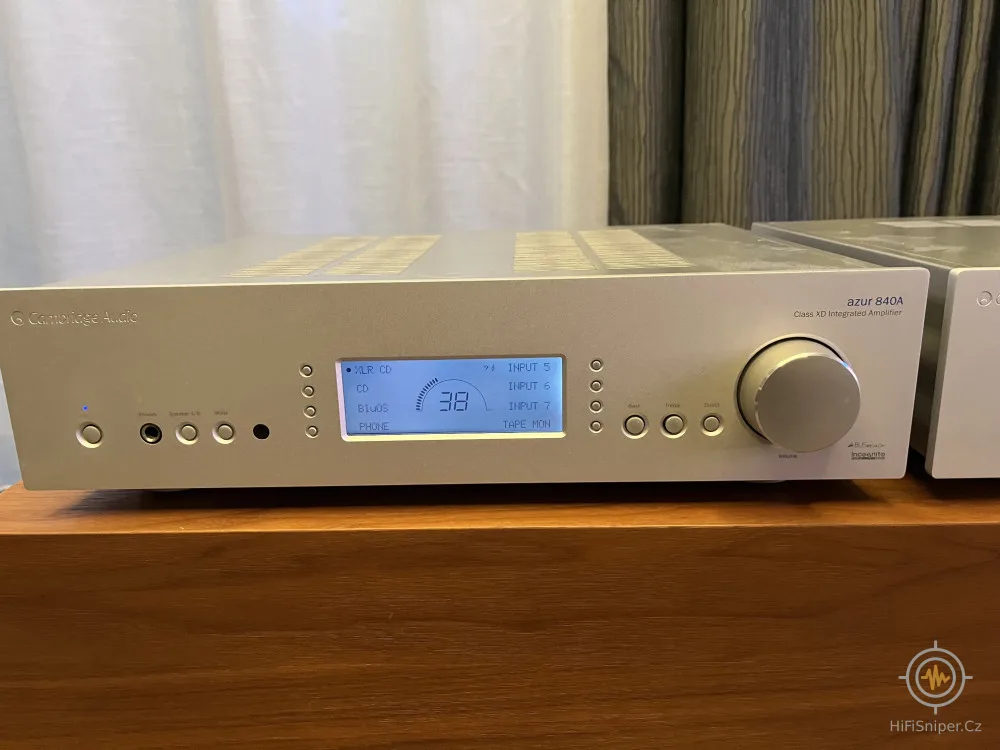 Cambridge Audio 840A V2