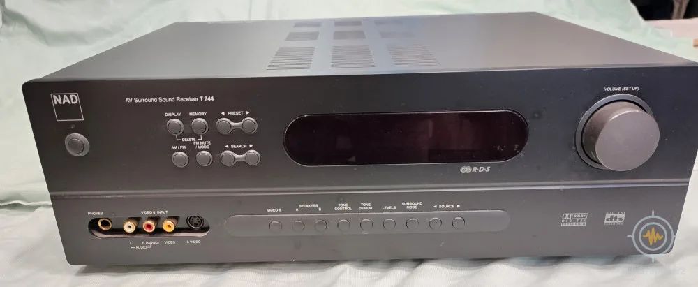 NAD T 744