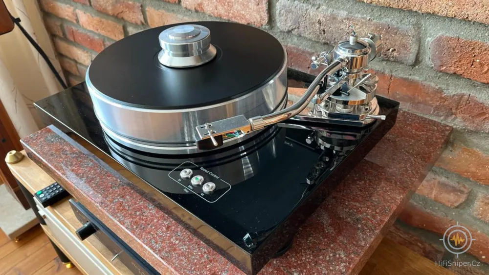 Pro-Ject Signature 10