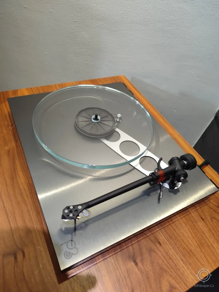 Rega Planar 3 RS Edition Turntable
