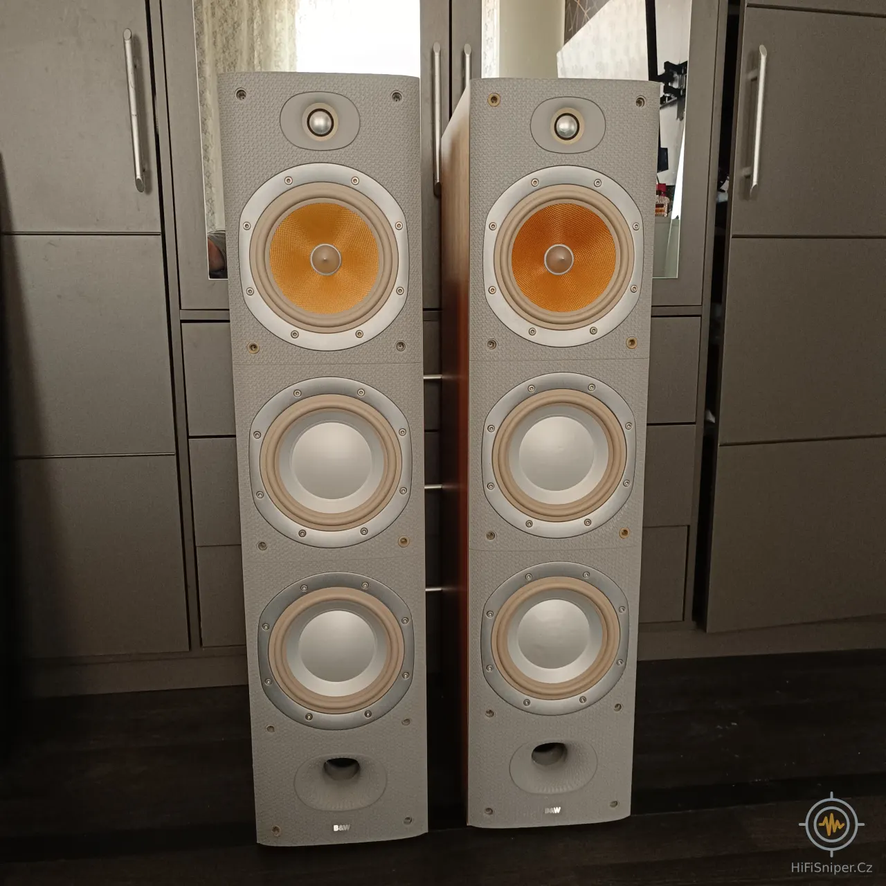 B&W DM604 S3