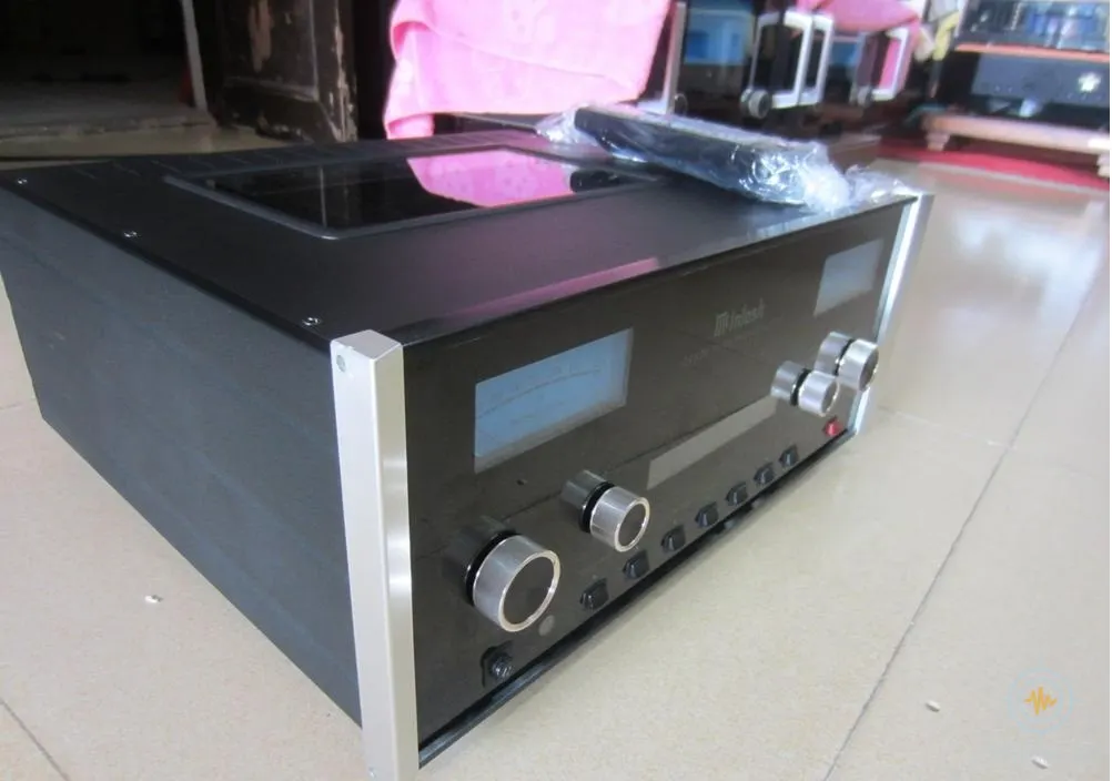 Mcintosh c2300
