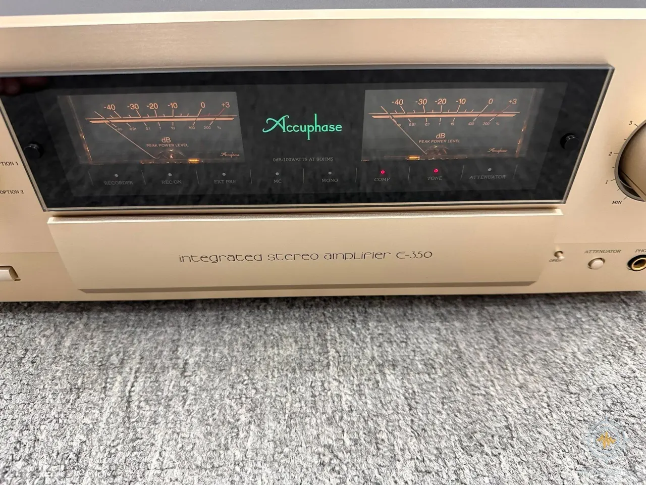 Accuphase E-350