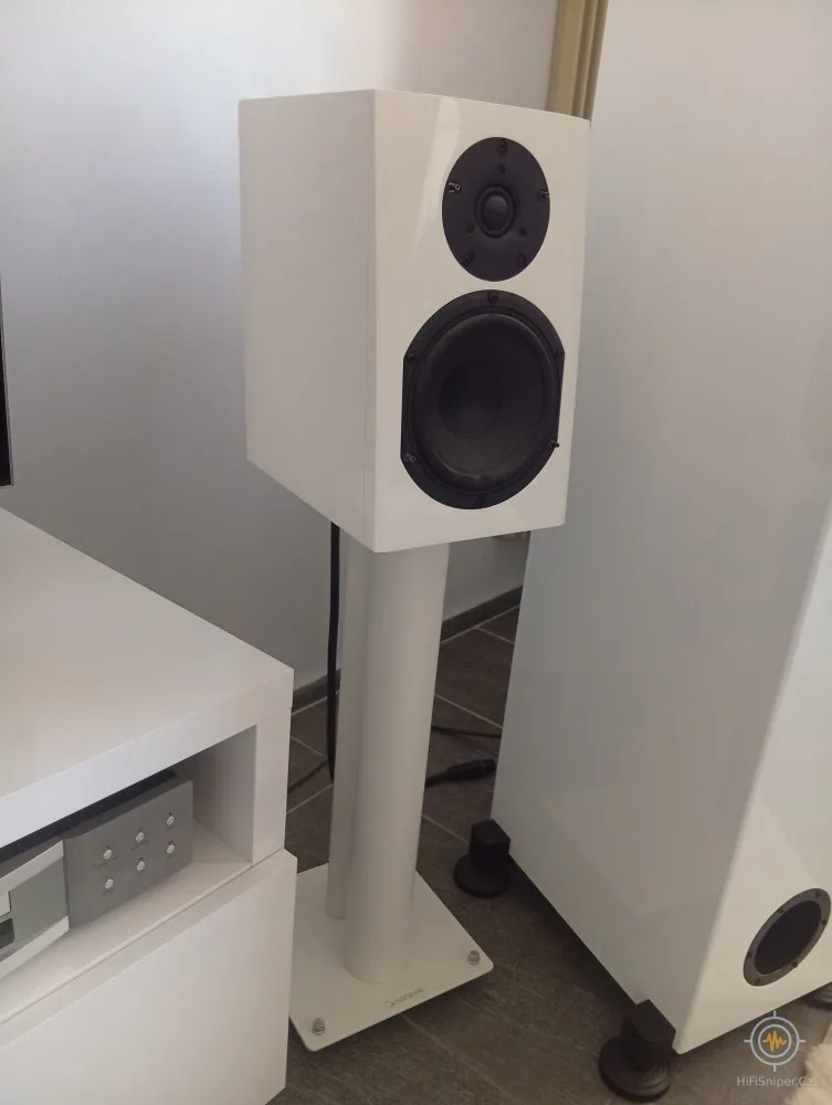 PHONAR Veritas M4 Next se stojany NorStone