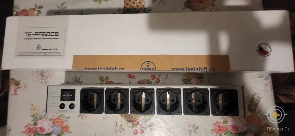 Tesla HiFi Filtrace napájení Tesla TE-PF6DCB v záruce