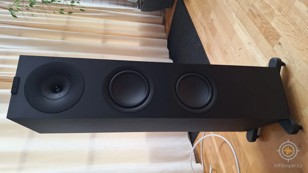 KEF Q7 Meta