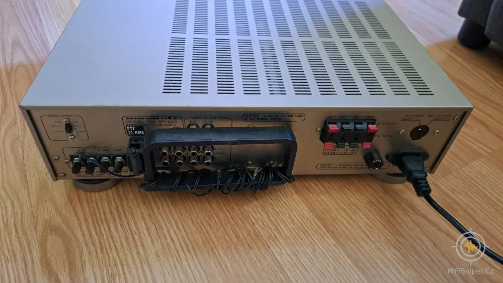 Marantz SR620