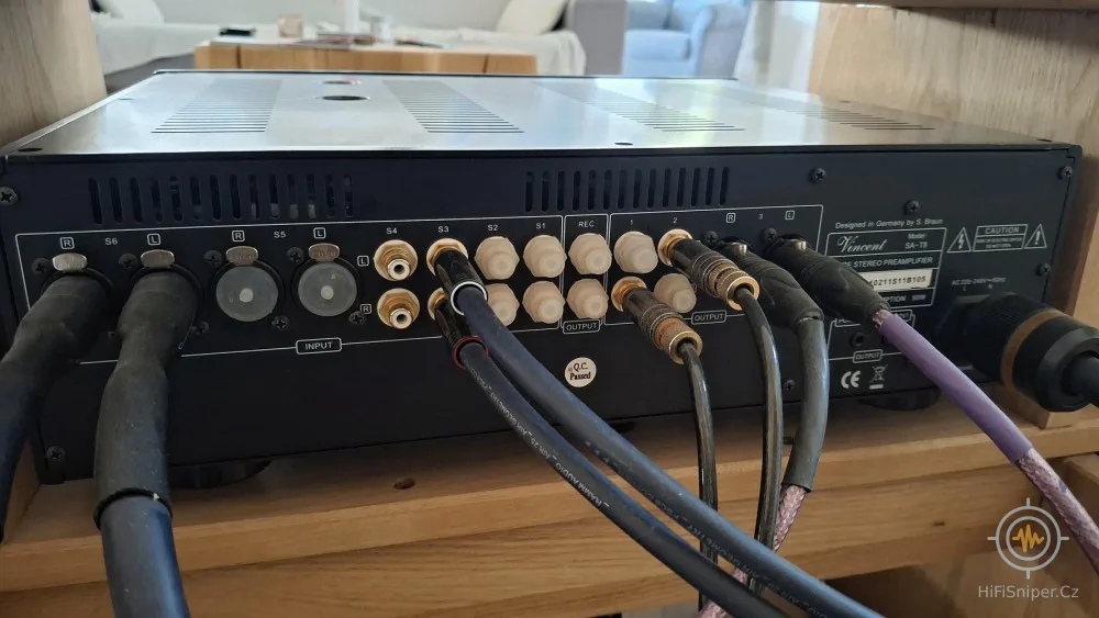 Vincent SA T8 Tube Preamplifier