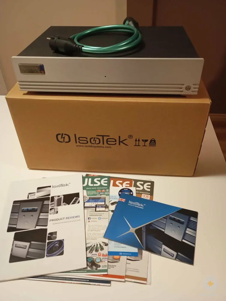 IsoTek Solus