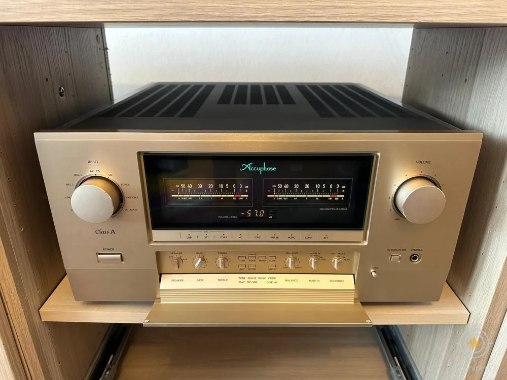 Accuphase