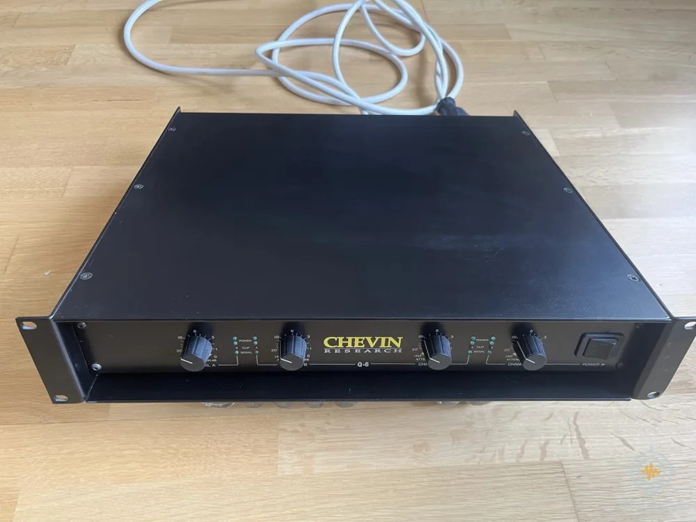 EU zesilovač CHEVIN RESEARCH Q6